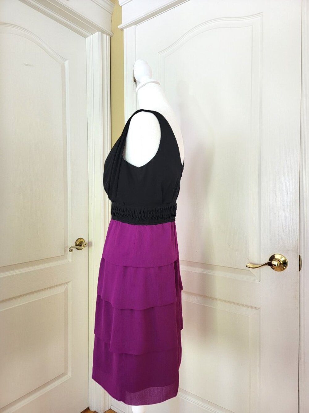 MAXANDCLEO BLACK / FUCHSIA RUFFLE DRESS - Picture 3 of 13